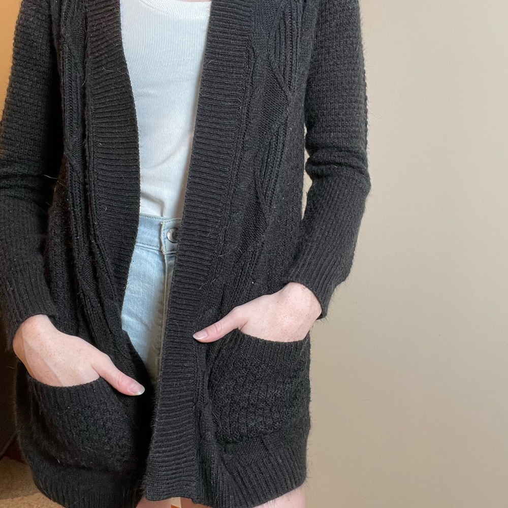 Cardigan - Picture 3 of 4